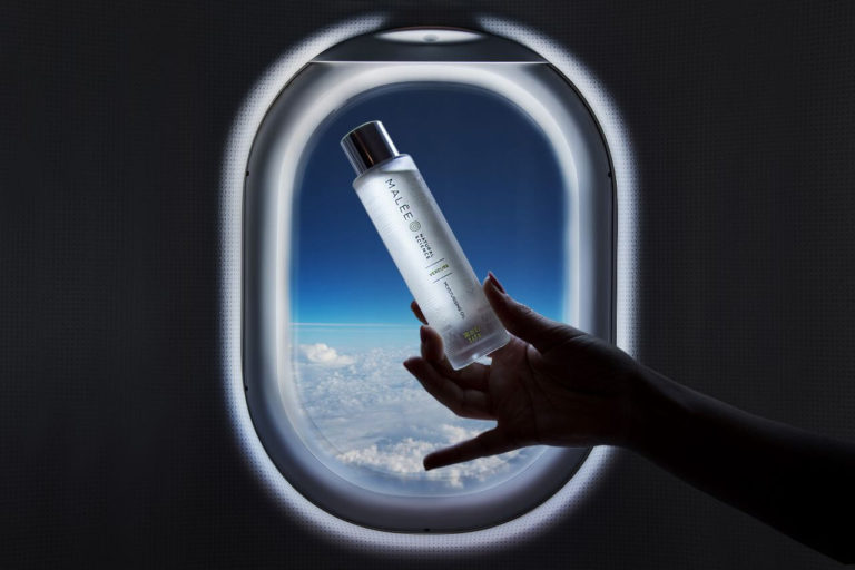 SAA Airplane Window with Malee Moisturising Oil