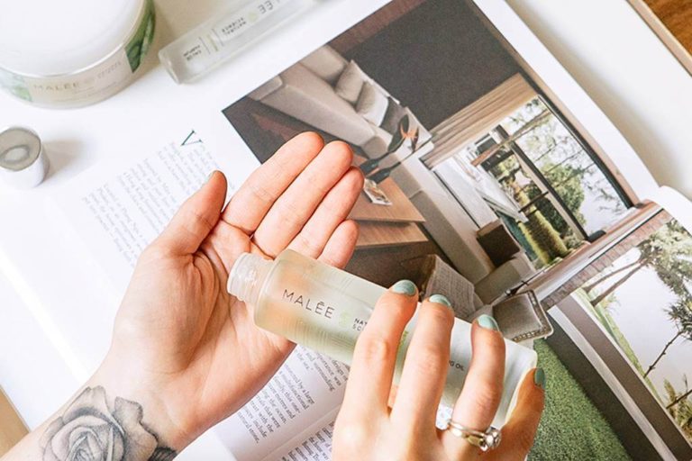 Malée Natural Science Art of great summer skin